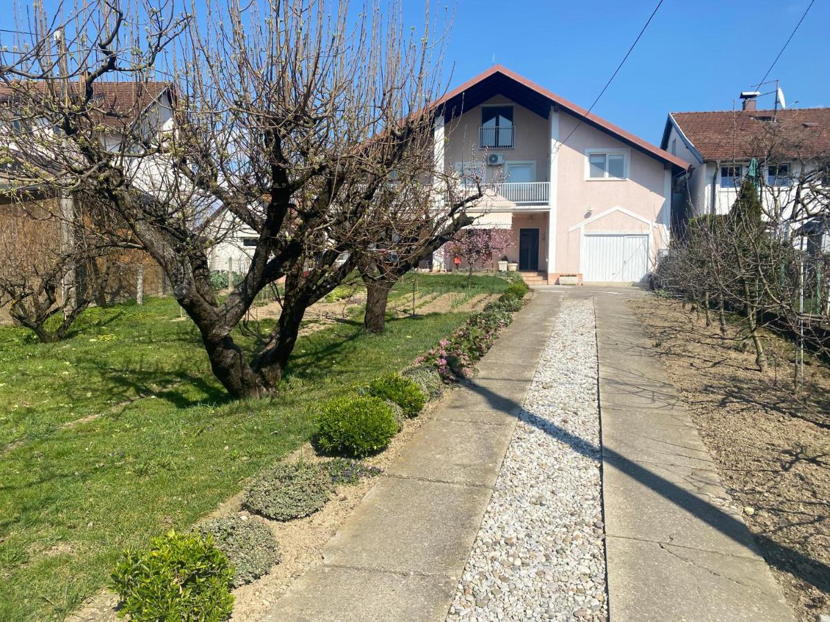 Apartman Kaja Загреб Екстериор снимка