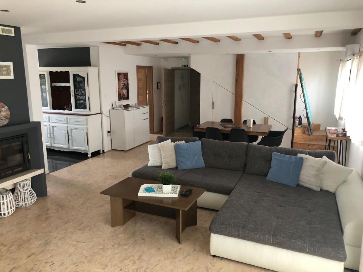 Apartman Kaja Загреб Екстериор снимка